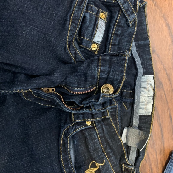 Jeans - Picture 3 of 4